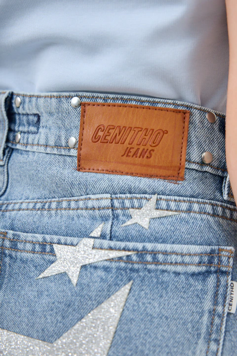 ART-C-139 | SHORT STONE CON ESTRELLA Y TACHAS RÍGIDO TIRO ALTO CENITHO