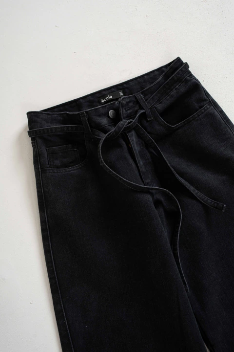 4501-EP | | WIDE LEG NEGRO GASTADO CINTO TIRO MEDIO ALTO RÍGIDO ECOLE