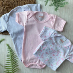 kit com 3 body m.c (P) selvabranco.cinza,rosa caneladinho MIMOS BABY