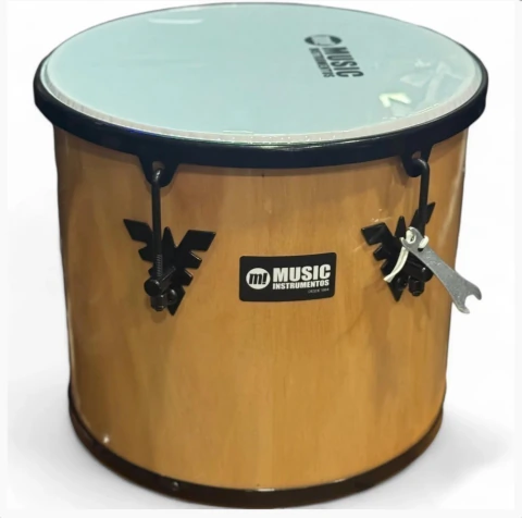Repique de mão de madeira com verniz brilhante, aro preto e pele leitosa, instrumento musical para samba