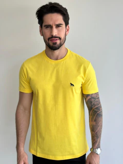Camiseta Acostamento Casual Básica Amarela