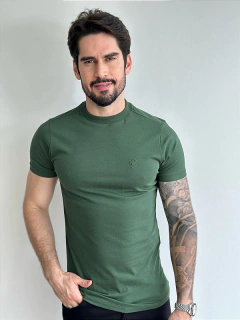 Camiseta Riviera Gola Média Verde Mata
