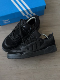 ADI 2000 ALL BLACK