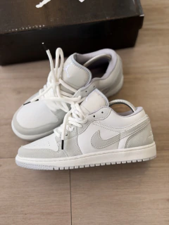 AIR JORDAN LOW 1 CROMO/ BRANCO
