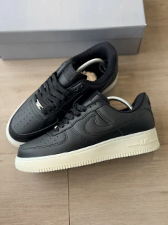 AIR FORCE 1 PRETO/ BEGE