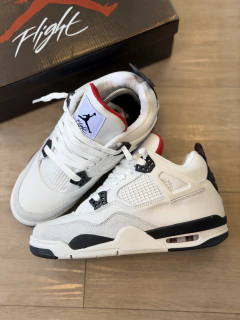 AIR JORDAN 4 RETRO "FLIGHT CLUB"