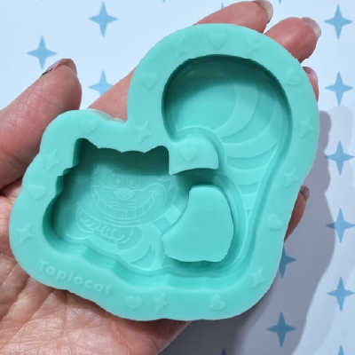 Alice Cheshire Cat Shaker Mold