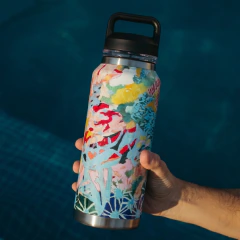 Imagen de Botella 1 lt. Arte Emilia Can "Flor Azul"