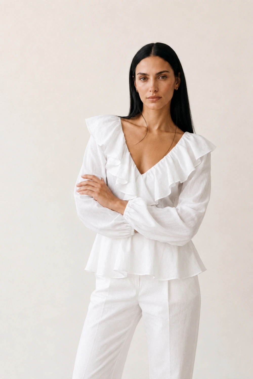 Bata com babados Ritmi Studio em voil de algodão branco