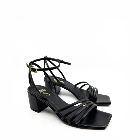 Sandalia Cannes SS 26 negra - comprar online