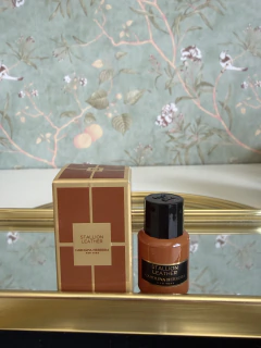 Perfume Stallion Leather Carolina Herrera