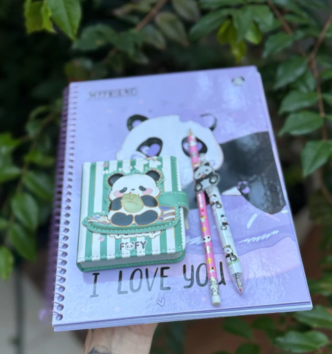 Kit Panda (Caderno Universitário + Mini Caderno + Lápis + Caneta)