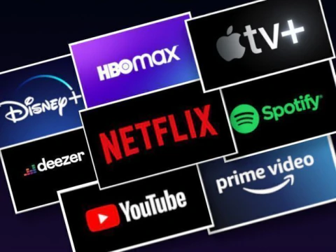 1 ano de streamings para os noivos.