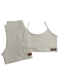 Conjunto - Shorts com Bolso e Top de Alça