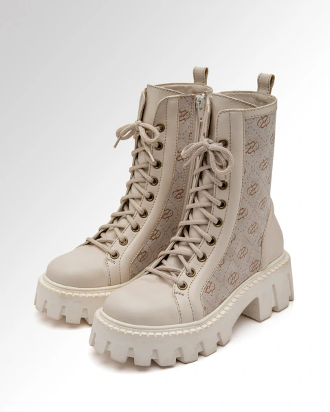 Borcegos Billie de mujer en cuero y gamuza natural color beige, con suela gruesa y diseño moderno. Saverio Di Ricci