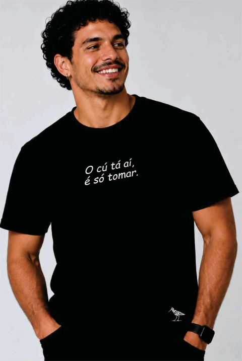 Camiseta Unissex O cú tá ai