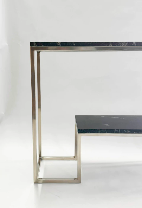 Dressoire de 120x30 con estante y base de hierro cromado - Carrara Design