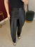 BC534 | PANTALONA SELENE RESINADA - Basic Chic | Moda Feminina