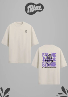 CAMISETA OVERSIZED SUEDINE EIS ME AQUI - comprar online