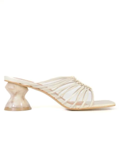 TAMANCO EM COURO SARAH OFF WHITE