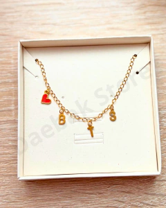 Collar Acero Letras BTS