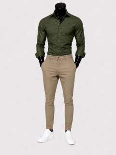 Look Casual/Camisa Verde+Calça Caqui