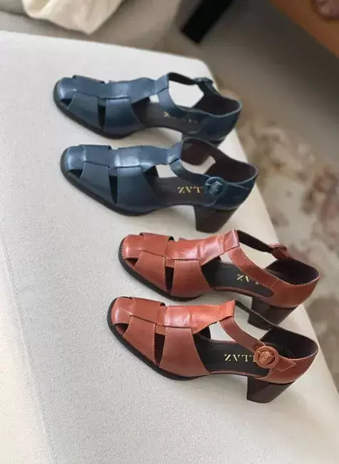 Sapato Lilian Salto Médio Couro Lallaz - comprar online
