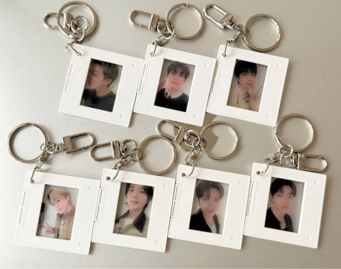 POB WEVERSE FILM KEYRING ARIRANG