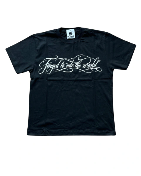 Remera FORGED negra cv