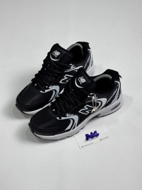 Tênis New Balance 530 - Black White - comprar online