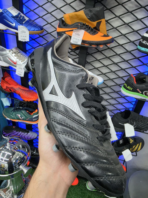 chuteira Mizuno Morelia Neo IV - comprar online