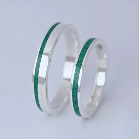 Argollas de Matrimonio Línea de Piedra 3 mm y 4mm – Plata 950