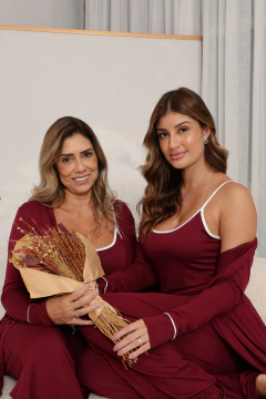 Pijama 3 Peças em Viscolycra – Cardigan + Alcinha + Calça | Conforto e Elegância no Inverno ❄️✨ na internet