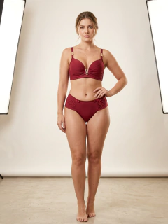 Conjunto de Sutiã em Poliamida com Fecho Triplo e Calcinha Fio Duplo - comprar online