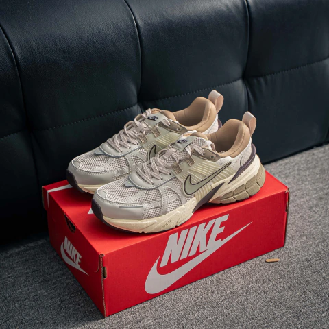 Nike V2K Run