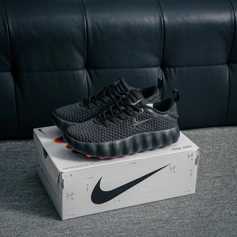 Nike Mind 002 Black Hyper Crimson
