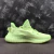 Adidas Yeezy Boost 350 V2 "Glow" en internet