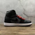 Jordan 1 Retro High Black Satin Gym Red en internet