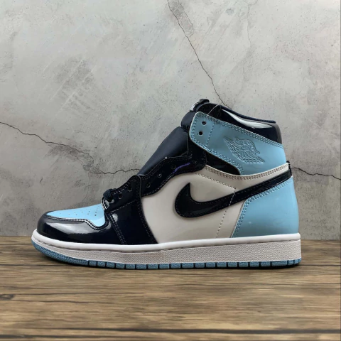 Jordan 1 Retro High UNC Patent - comprar online