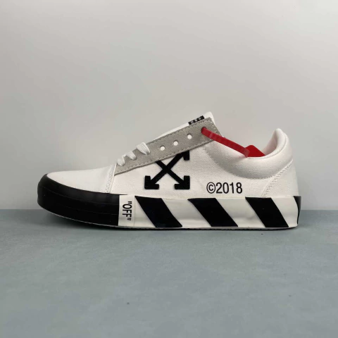 OFF-WHITE GYM SHOES LOVERS Zebra White - comprar online