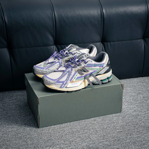 New Balance 1906R Inkwell Sea Salt