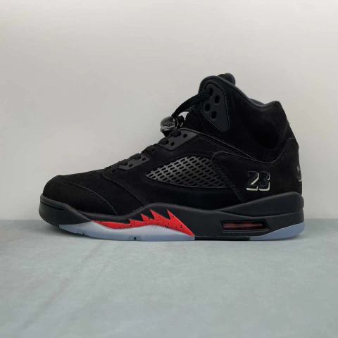 Air Jordan 5 Retro Halloween Black