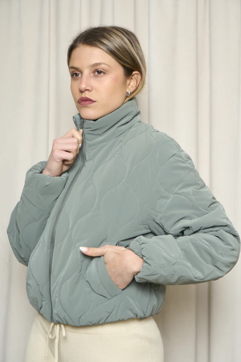 CAMPERA GOTA IMPORTADA