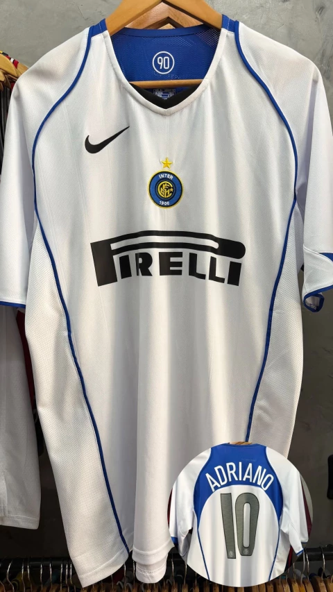 Camisa de Futebol Inter Milan Adriano 10 Retrô