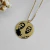 Colar Medalha G Foto Personalizada Banhado a Ouro - loja online