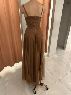 VESTIDO DE FESTA LONGO TULE COM BRILHO TENDÊNCIA TRANÇADO - Confecção dos Vestidos
