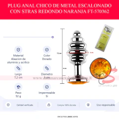 Plug anal chico de metal pulido con diseño escalonado y base con brillante strass redondo naranja. Joyería erótica marca Infarta de 7,2 cm de largo. Incluye lubricante de regalo.