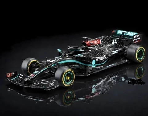 COLECCIÓN RACING CAR FORMULA 1. N°2. LEWIS HAMILTON