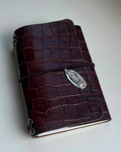 Midori Rumbo Pocket – Porta Cuadernos de Cuero