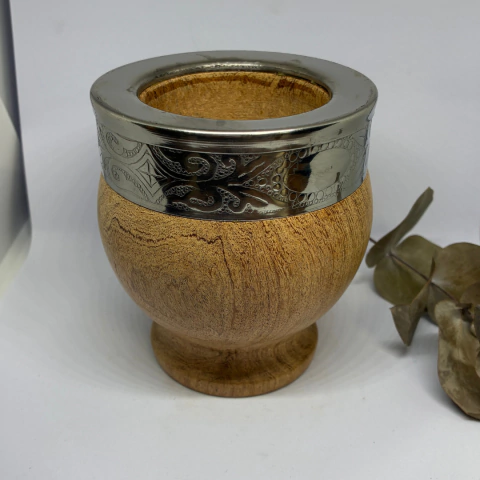 Mate Imperial de Algarrobo con base y virola labrada - comprar online
